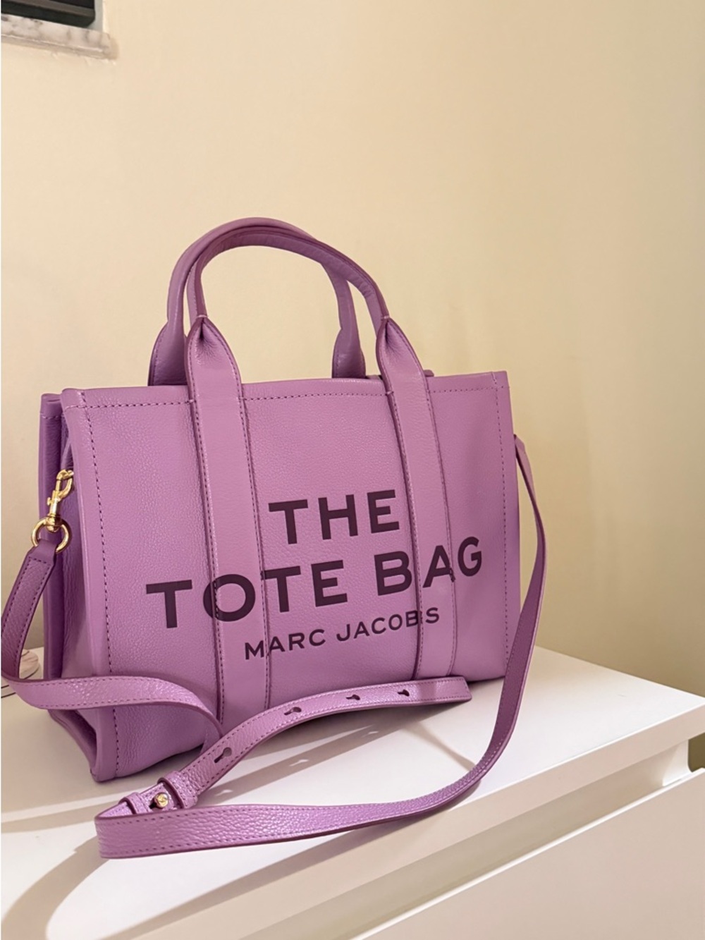 Marc Jacobs Lavender Purple 'The Tote Bag' Leather Tote - Picture 2 of 4